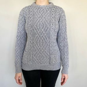 Aran Crafts 100% wool grey cable knit Fisherman’s sweater. 🩶